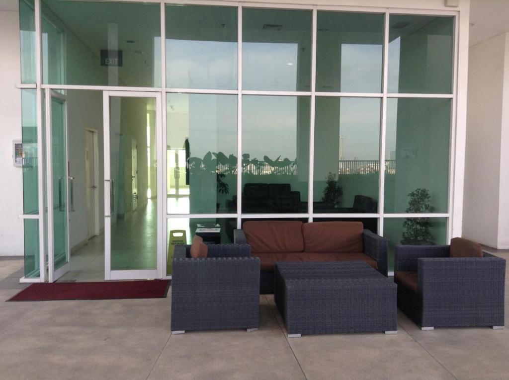 2 Bedrooms - Thamrin Executive Apartment At Jakarta Center Exterior foto